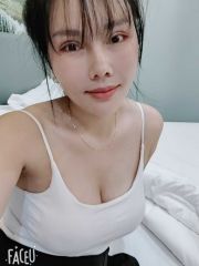 性价比很高的翘臀少妇